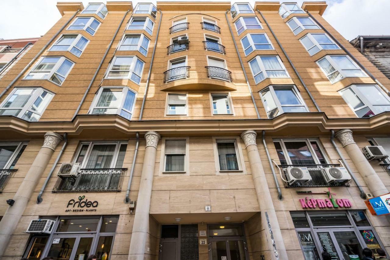 Bpr Vivid Downtown Vibe With Balcony Appartement Boedapest Buitenkant foto