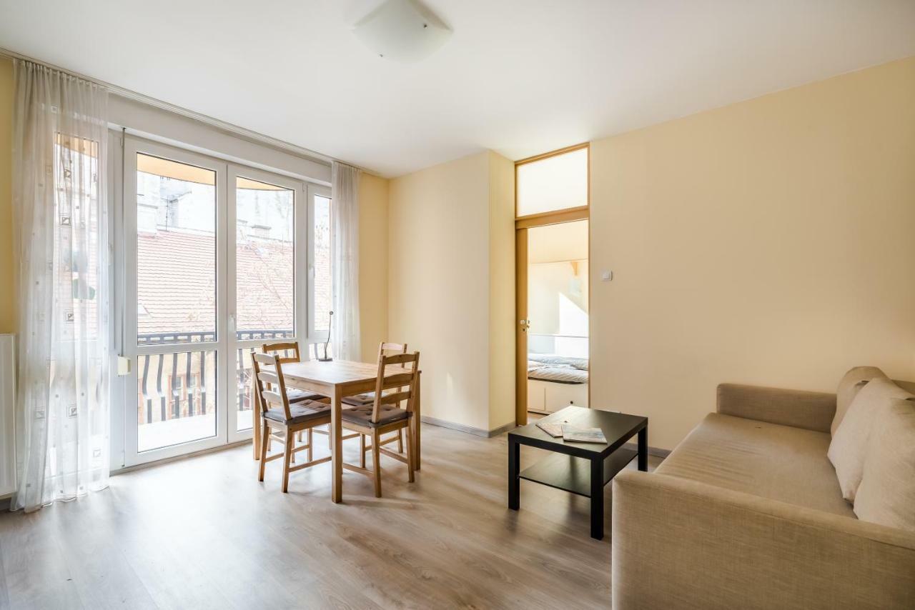 Bpr Vivid Downtown Vibe With Balcony Appartement Boedapest Buitenkant foto