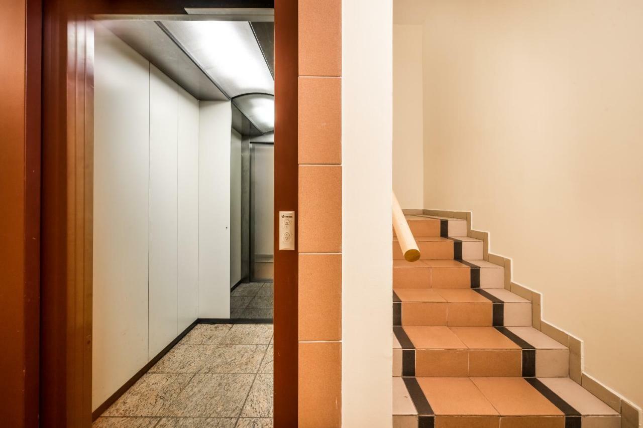 Bpr Vivid Downtown Vibe With Balcony Appartement Boedapest Buitenkant foto