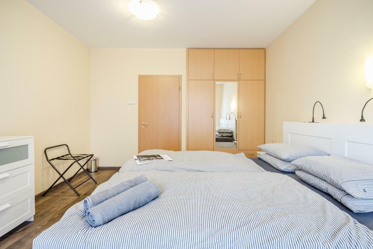 Bpr Vivid Downtown Vibe With Balcony Appartement Boedapest Buitenkant foto